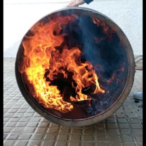 Proceso preparación de barril en llamas